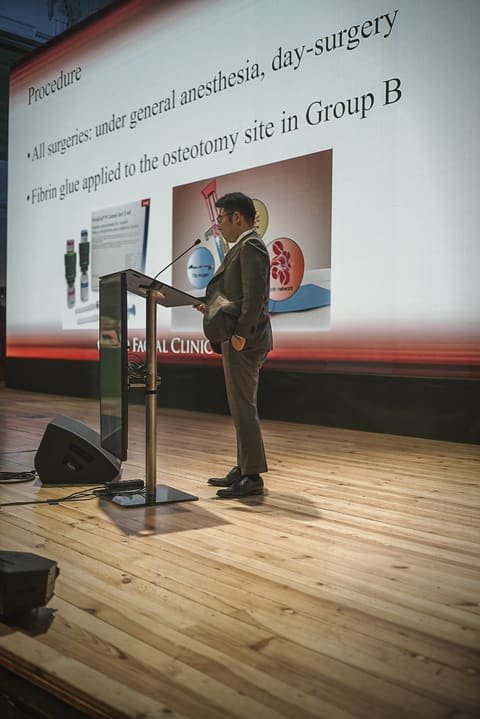 Time do Kós no congresso ESOPRS 2025, em Praga.
